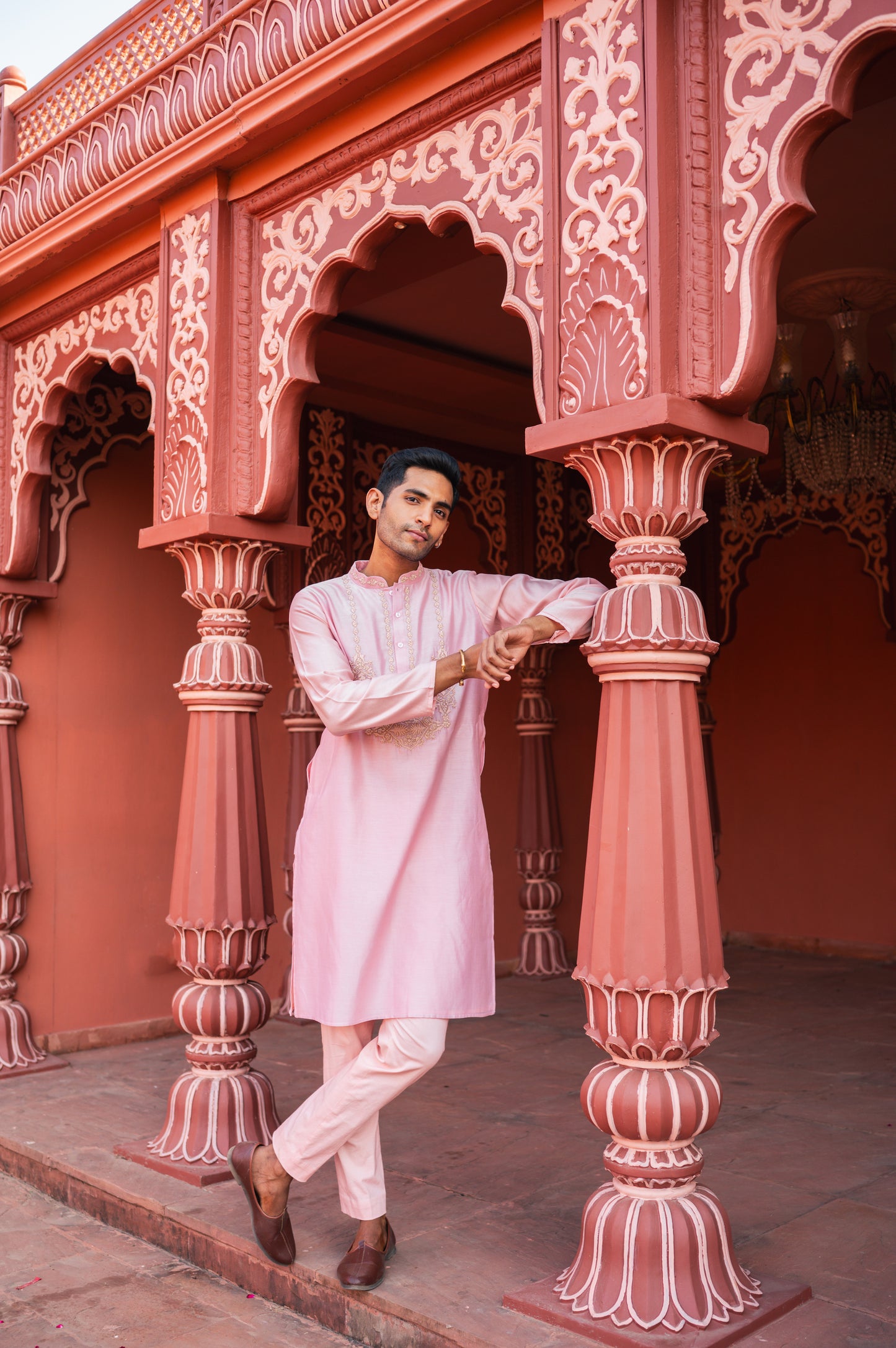 Pink thread embroidery kurta set