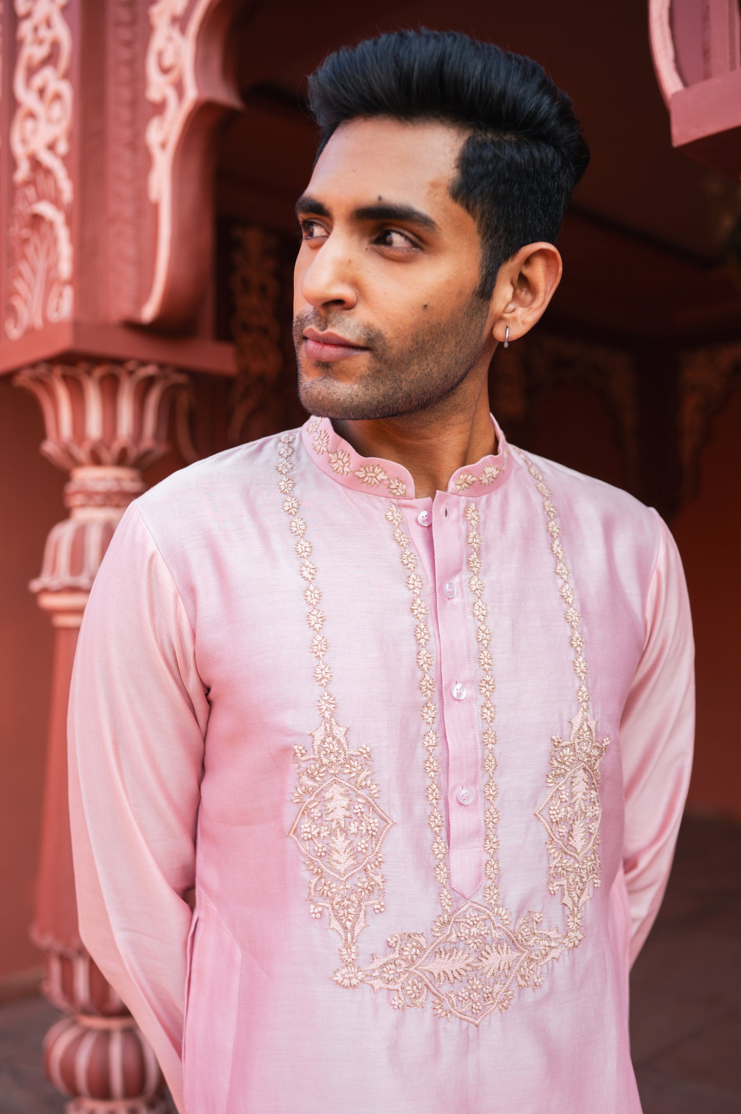 Pink thread embroidery kurta set