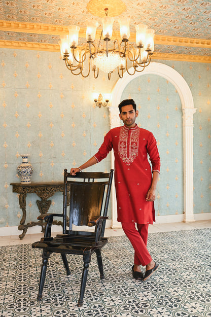 Red kurta set