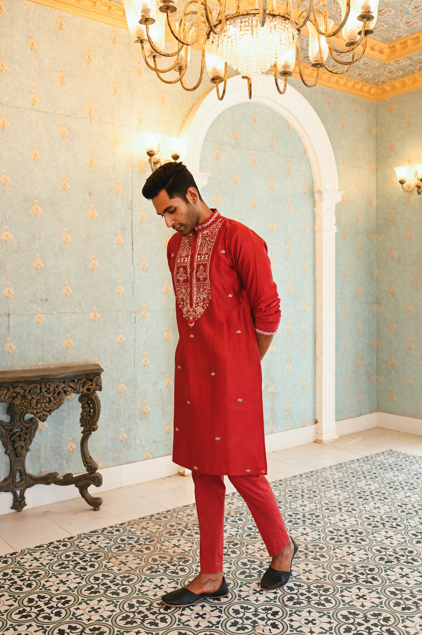 Red kurta set