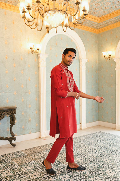 Red kurta set